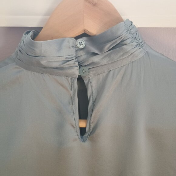 LILY SILK blue turtleneck blouse 90% silk size XS - Picture 7 of 9